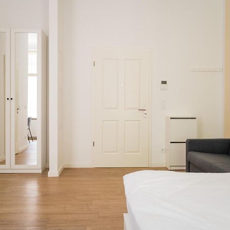 Homaris Apartments Frankfurter Allee Берлин Экстерьер фото