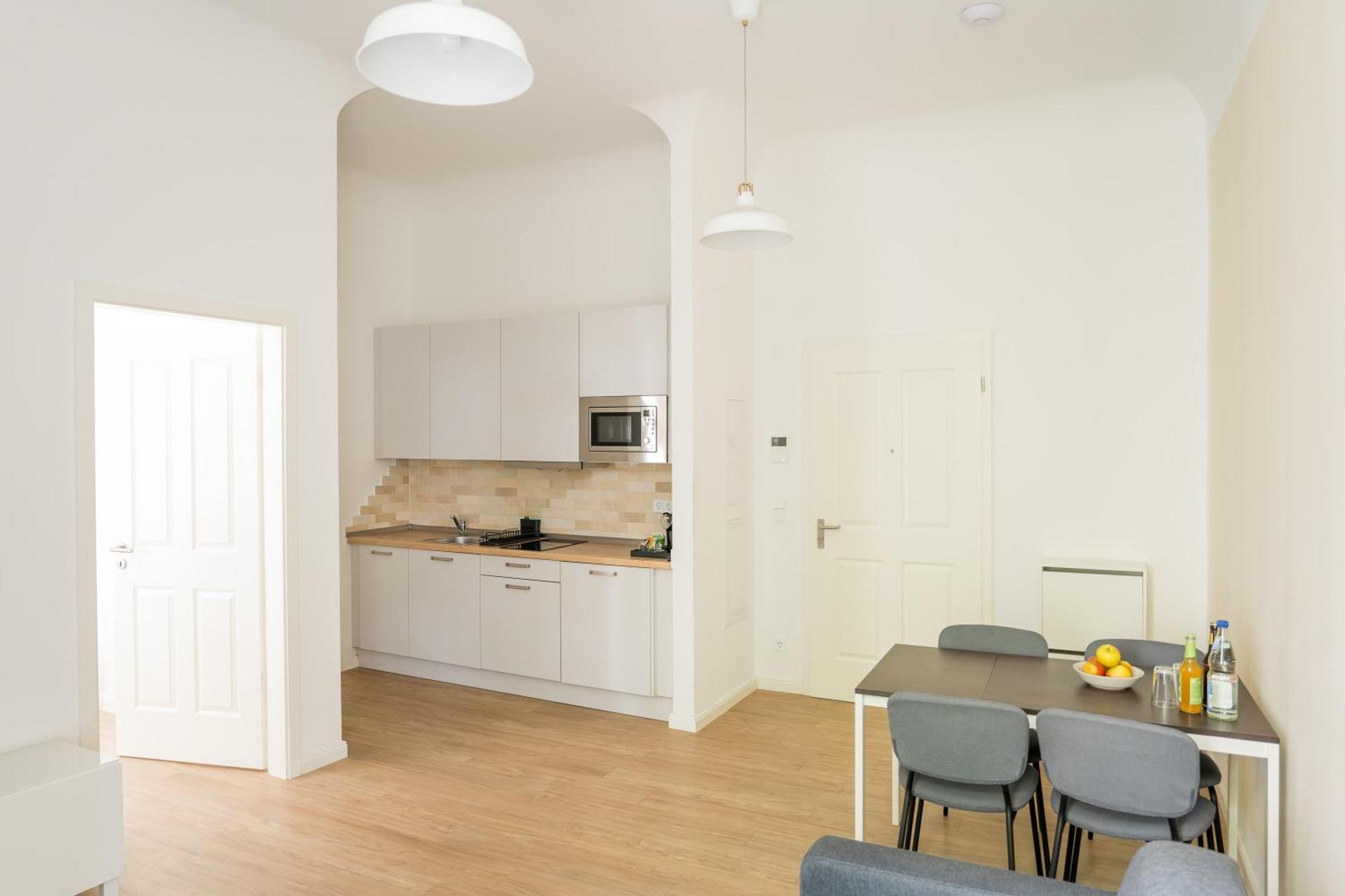 Homaris Apartments Frankfurter Allee Берлин Экстерьер фото
