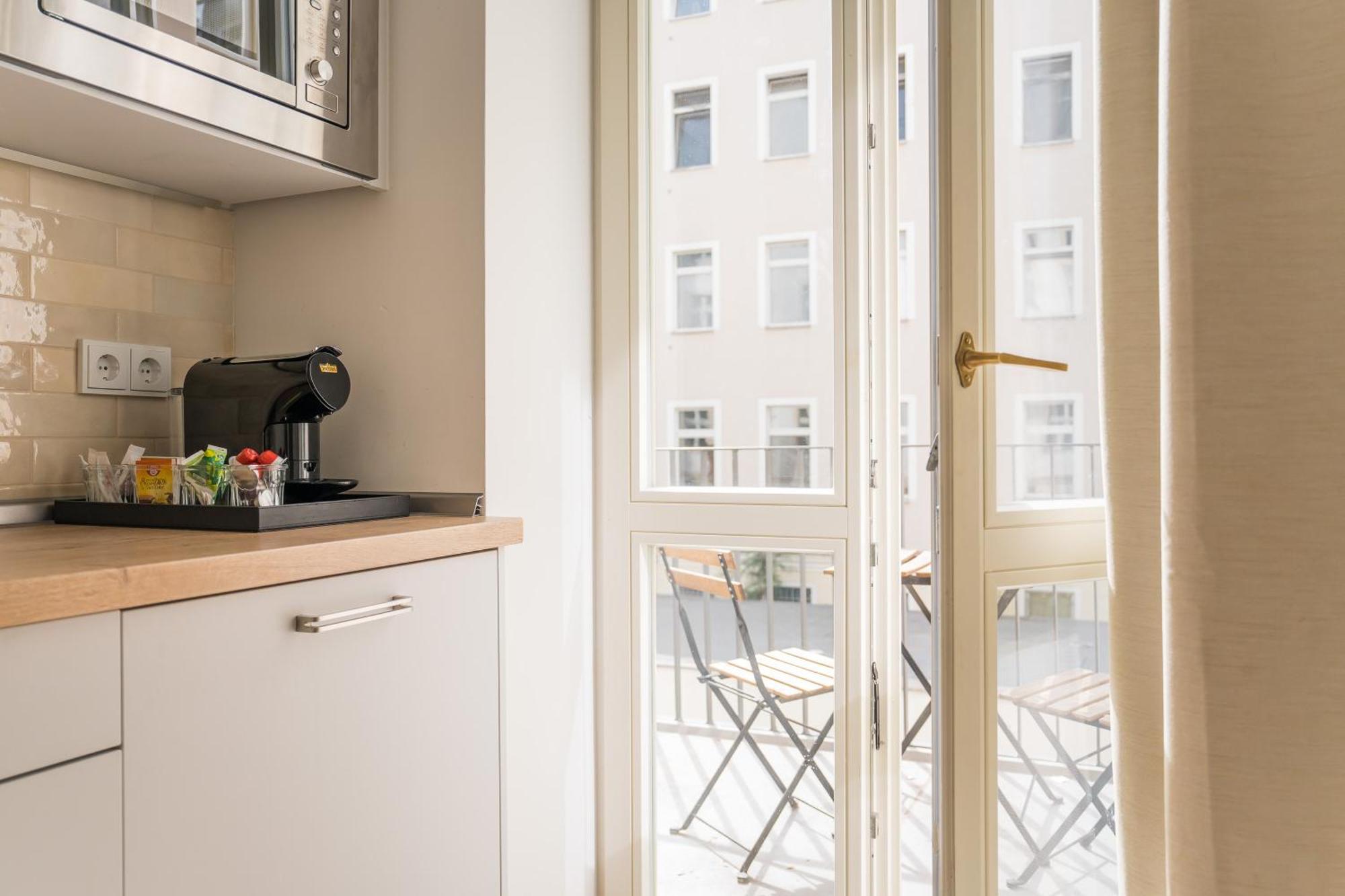 Homaris Apartments Frankfurter Allee Берлин Экстерьер фото