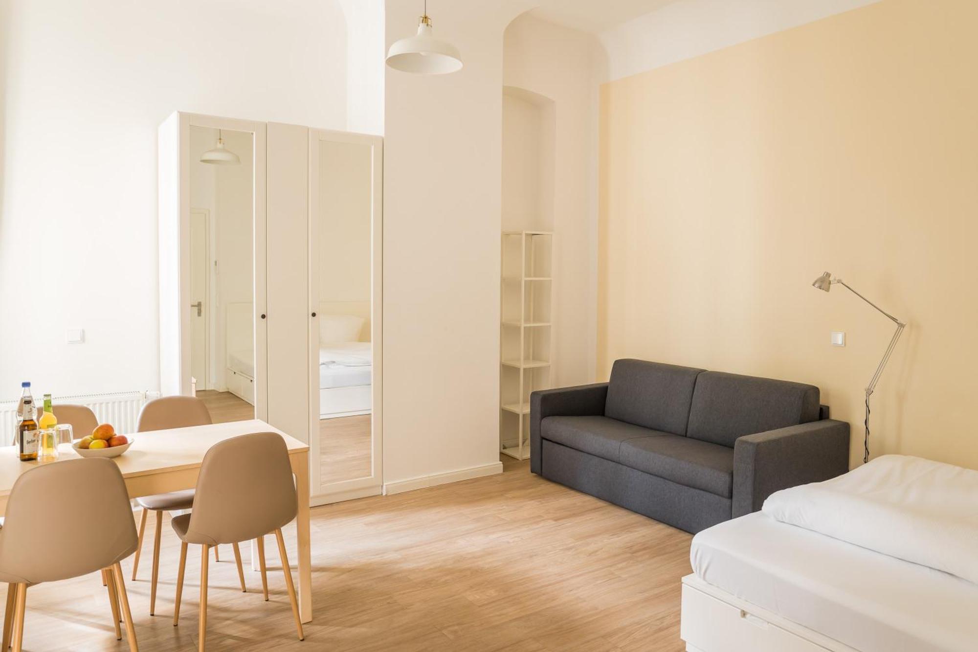 Homaris Apartments Frankfurter Allee Берлин Экстерьер фото
