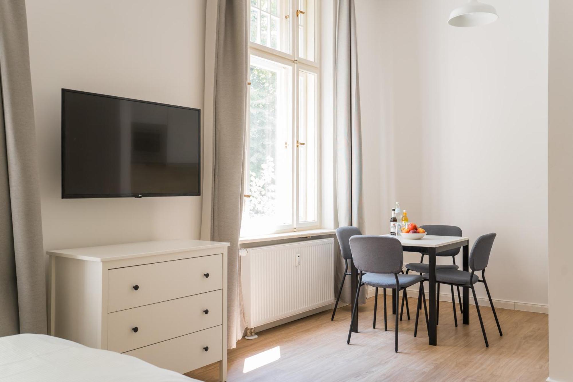Homaris Apartments Frankfurter Allee Берлин Экстерьер фото
