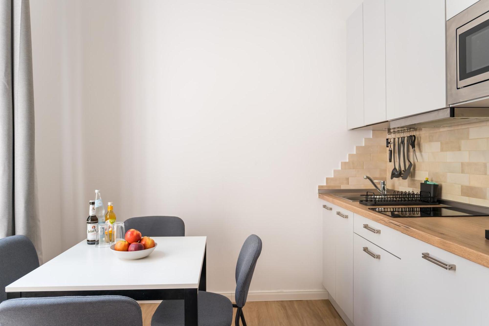 Homaris Apartments Frankfurter Allee Берлин Экстерьер фото
